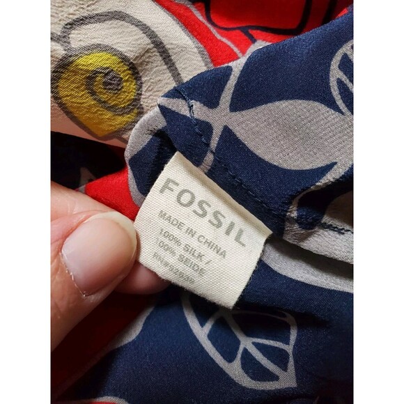 Fossil 100% Silk Tank Blouse Women Medium Red Black Sleeveless Top Floral Poppy - Picture 5 of 7